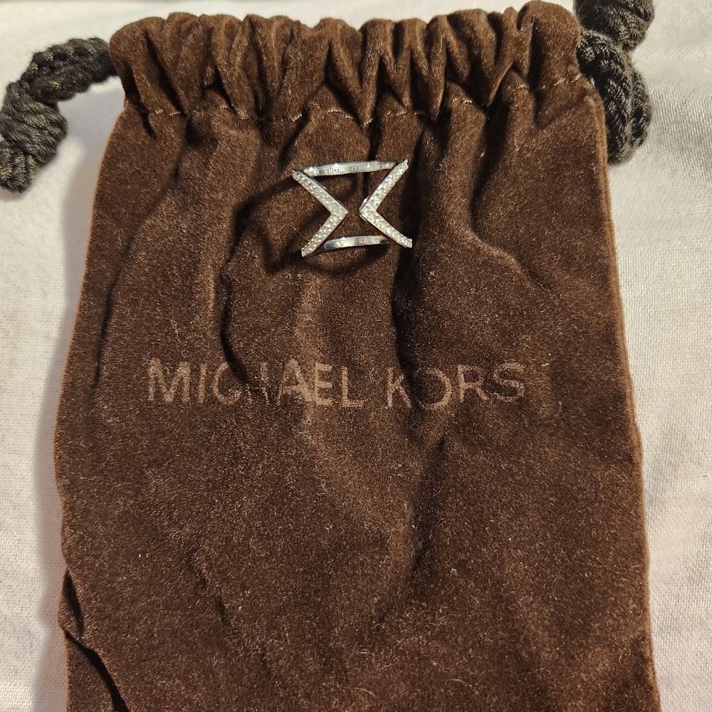 Michael Kors ring size 7